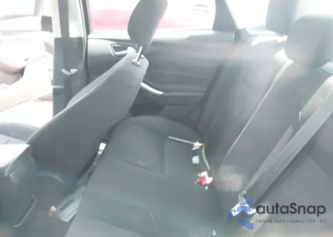 2018 Ford Focus Se z USA, uszkodzony, nr VIN 1FADP3F29JL214367